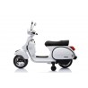 Scooter Electrique Vespa 18W pour Enfant - avec Klaxon, Système Audio et Roulettes de soutien Scooter Electrique Vespa 18W pour Enfant - avec Klaxon, Système Audio et Roulettes de soutien